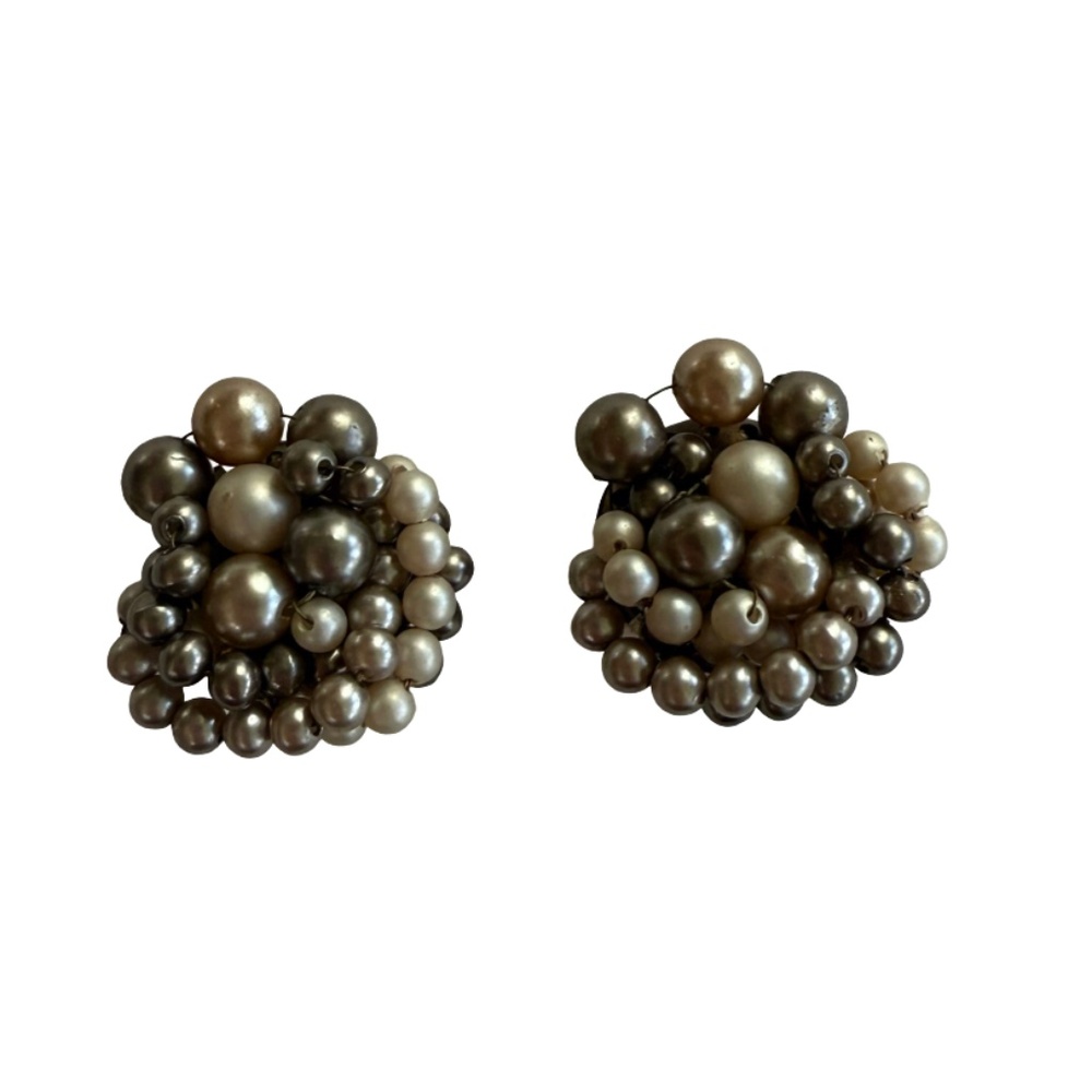 Vintage 50s JAPAN Faux Pearl Cluster Clip-on Earrings Womens Classic Elegant